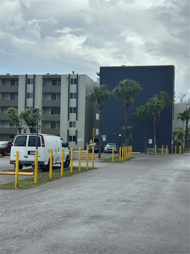 10090 NW 80th Ct Unit 1411, Hialeah Gardens, FL 33016 - photo 2