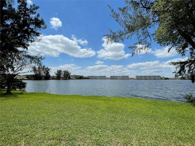 10090 NW 80th Ct Unit 1401, Hialeah Gardens, FL 33016 - water view