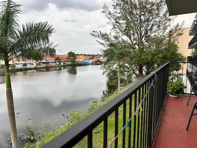 2775 W 52nd St Unit 305, Hialeah, FL 33016 - balcony featuring a water view