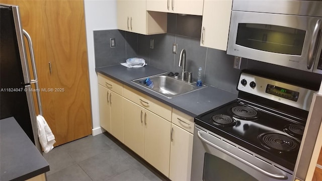 815 NE 199th St Unit 104, Miami, FL 33179 - photo 15