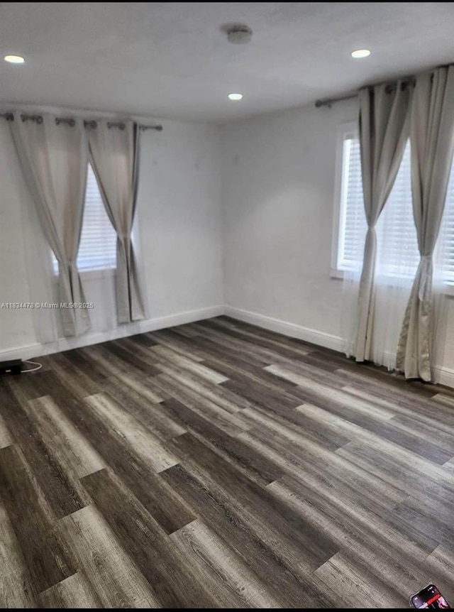 561 NE 159th St, Miami, FL 33162 - photo 6