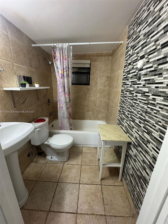 561 NE 159th St, Miami, FL 33162 - photo 7