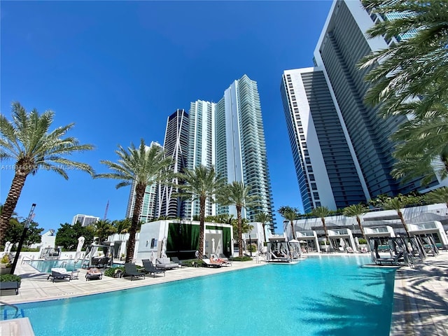 851 NE 1st Ave Unit 2802, Miami, FL 33132 - community pool with a patio area