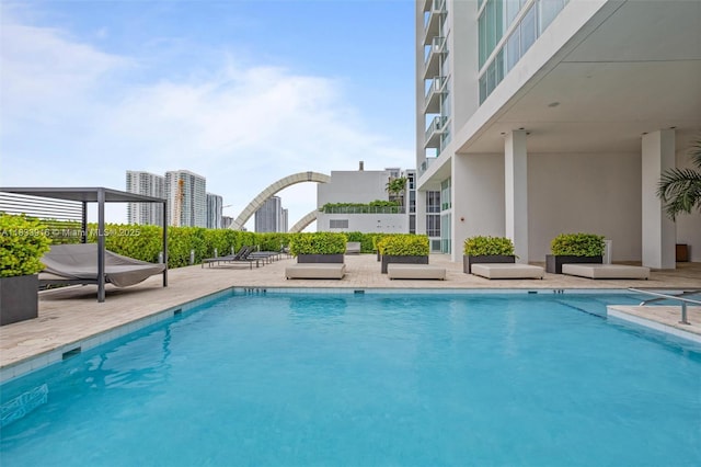 1040 Biscayne Blvd Unit 2108, Miami, FL 33132 - community pool with a patio