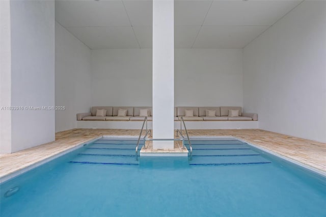1040 Biscayne Blvd Unit 2108, Miami, FL 33132 - view of indoor community pool