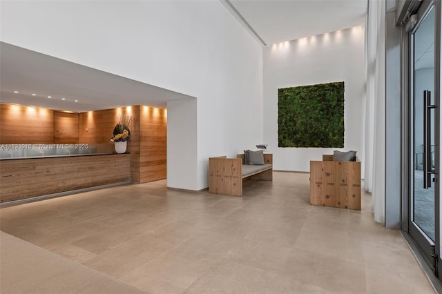 1040 Biscayne Blvd Unit 2108, Miami, FL 33132 - reception area featuring a high ceiling