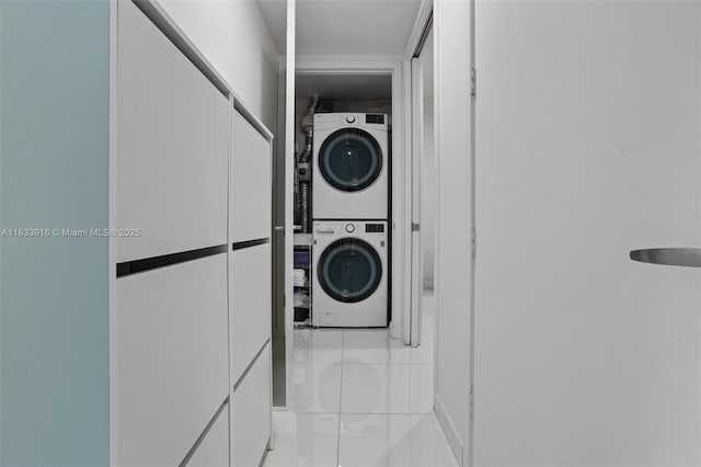 1040 Biscayne Blvd Unit 2108, Miami, FL 33132 - laundry area with stacked washer / drying machine and light tile patterned floors