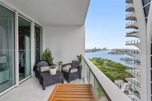 1040 Biscayne Blvd Unit 2108, Miami, FL 33132 - balcony with a water view