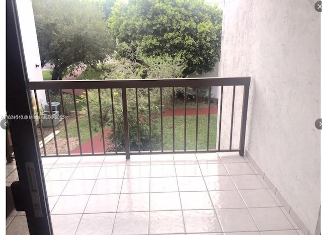 9421 Fontainebleau Blvd Unit 206-35, Miami, FL 33172 - view of balcony