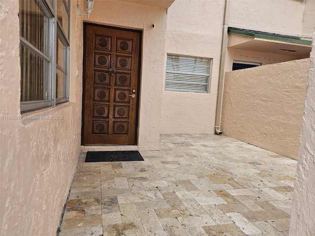 9199 Fontainebleau Blvd Unit 6, Miami, FL 33172 - view of exterior entry with stucco siding