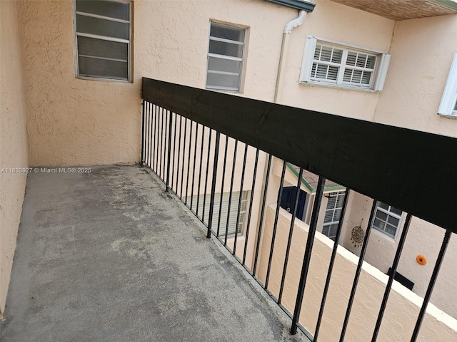 9199 Fontainebleau Blvd Unit 6, Miami, FL 33172 - view of balcony