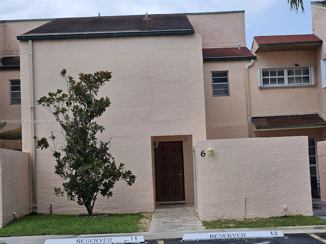 9199 Fontainebleau Blvd Unit 6, Miami, FL 33172 - multi unit property with stucco siding