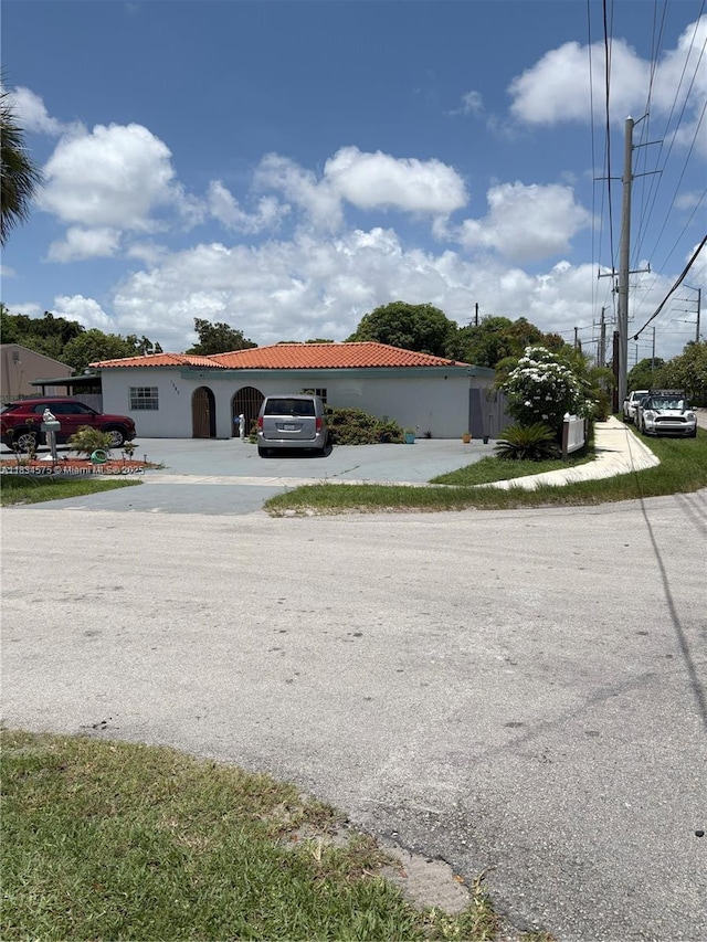 1385 NE 130th St, North Miami, FL 33161 - photo 1