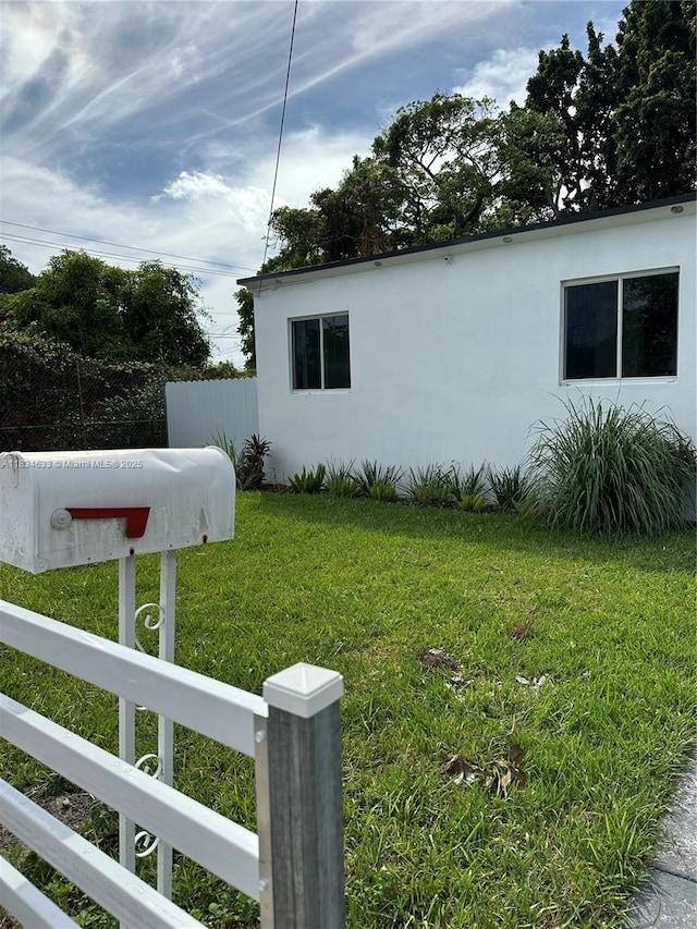 1812 NW 64th St, Miami, FL 33147 - view of yard