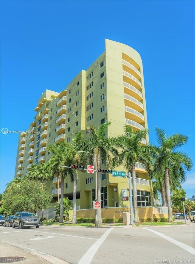 816 NW 11th St Unit 801, Miami, FL 33136 - view of apartment building / complex