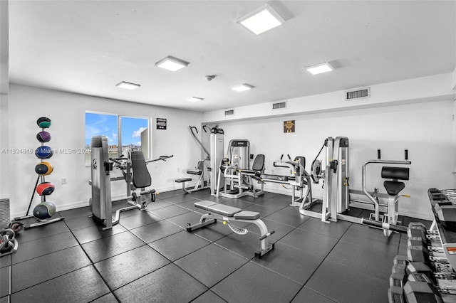 816 NW 11th St Unit 801, Miami, FL 33136 - gym with baseboards