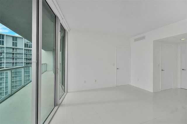 465 Brickell Ave Unit 4505, Miami, FL 33131 - view of unfurnished room