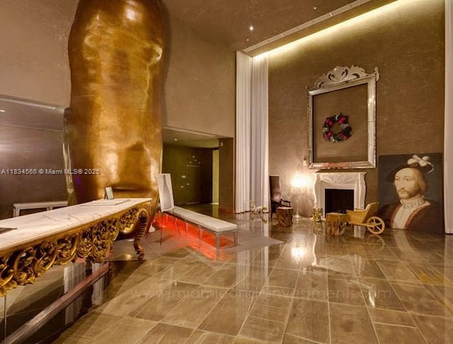 465 Brickell Ave Unit 4505, Miami, FL 33131 - building lobby featuring a towering ceiling