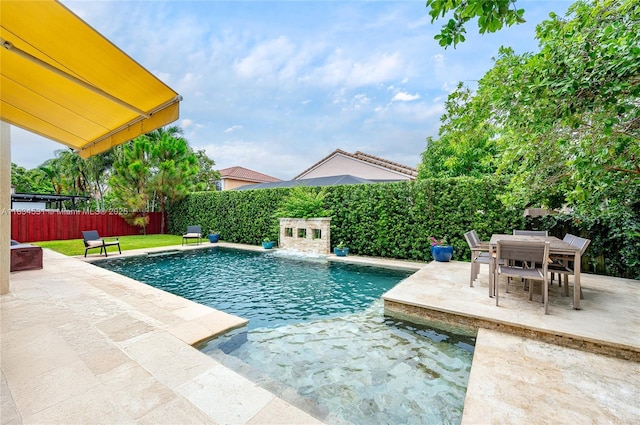 1583 SW 191st Ave, Pembroke Pines, FL 33029 - view of swimming pool with a patio, a fenced backyard, and outdoor dining space
