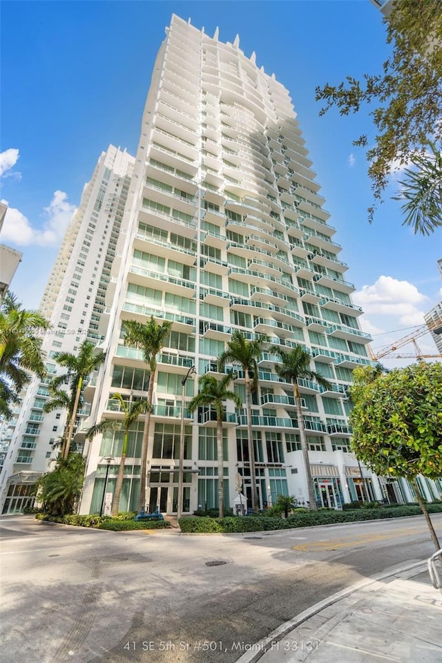 41 SE 5th St Unit 501, Miami, FL 33131 - photo 2