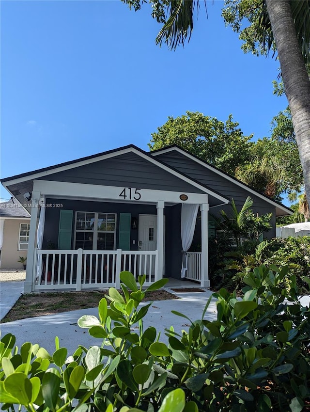 view of front of house featuring covered porch
