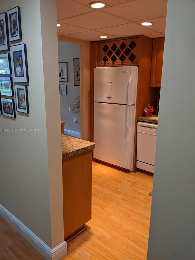 900 Saint Charles Pl Unit L6, Pembroke Pines, FL 33026 - kitchen with white appliances, light wood-style flooring, and recessed lighting