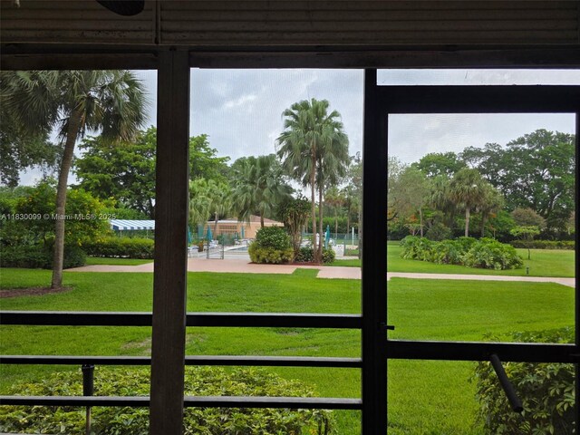 900 Saint Charles Pl Unit L6, Pembroke Pines, FL 33026 - view of doorway