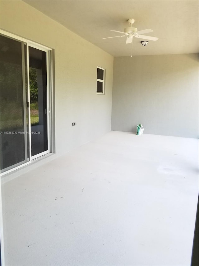 17186 N 84th Ct, Loxahatchee, FL 33470 - view of patio / terrace featuring a ceiling fan
