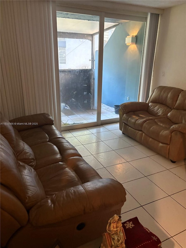 8841 W Flagler St Unit 103, Miami, FL 33174 - living area featuring light tile patterned floors