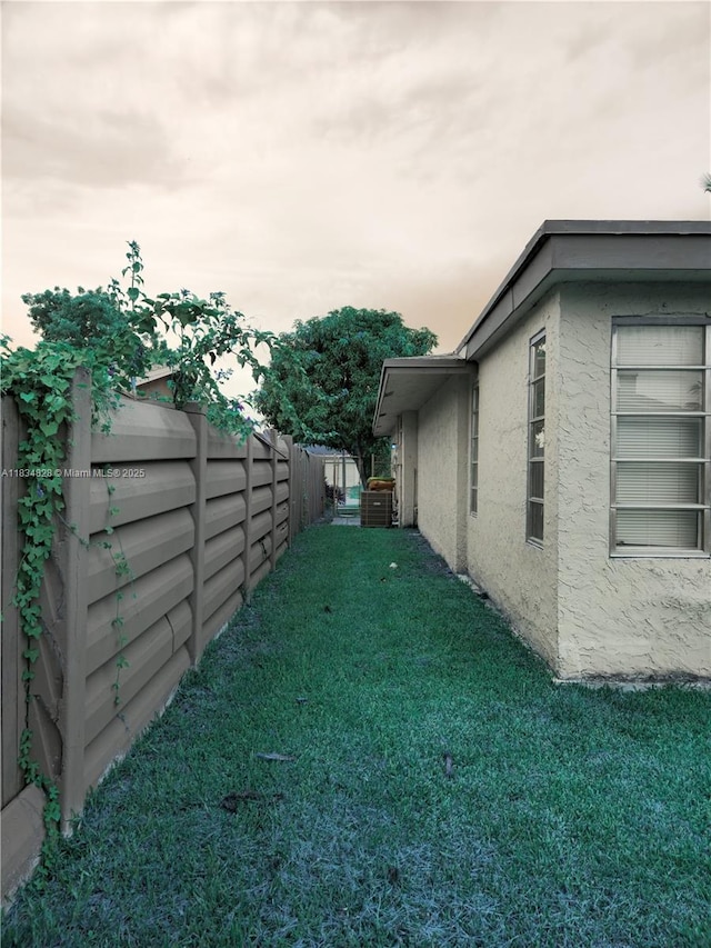 7771 NW 46th St, Lauderhill, FL 33351 - view of yard