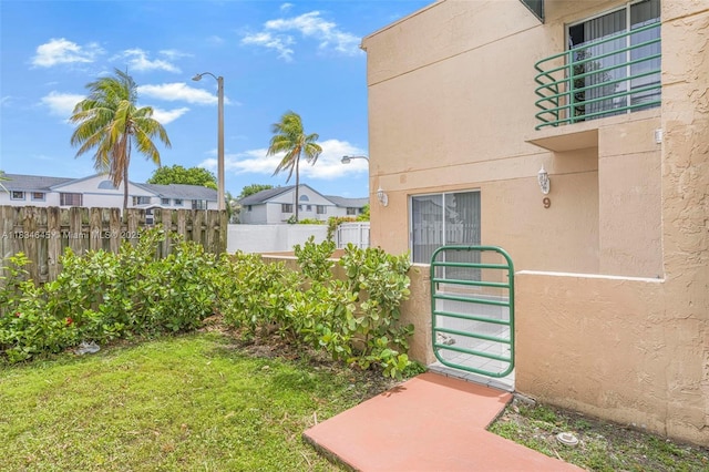 11955 SW 18th Ter Unit 9, Miami, FL 33175 - view of yard featuring a residential view