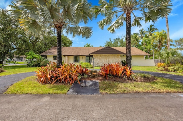 7804 SW 178th Ter, Palmetto Bay, FL 33157 - ranch-style home with stucco siding