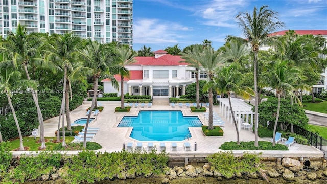 3205 NE 184th St Unit 9106, Aventura, FL 33160 - community pool with a pergola and a patio area
