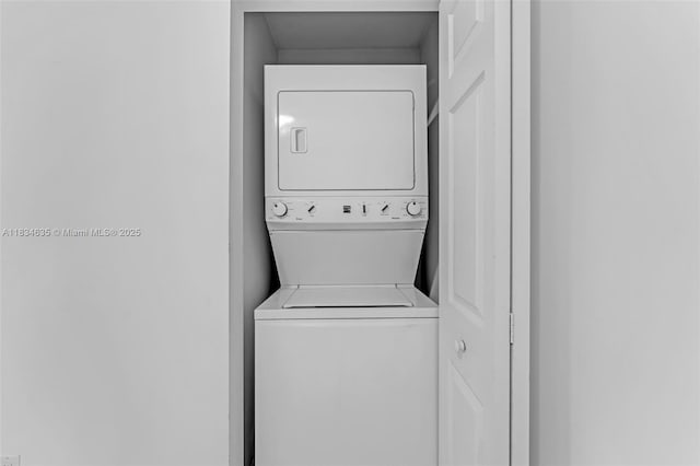 13926 SW 46th Ter Unit A 351, Miami, FL 33175 - washroom featuring stacked washing machine and dryer