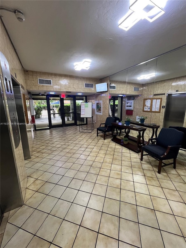 1470 NE 125th Ter Unit 814, North Miami, FL 33161 - view of common area