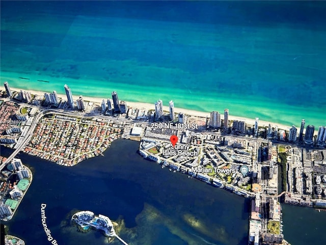 250 181st Dr Unit 212, Sunny Isles Beach, FL 33160 - view of property location featuring a large body of water and nearby urban area