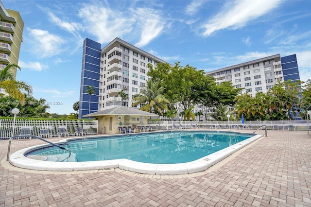 4350 Hillcrest Dr Unit 306, Hollywood, FL 33021 - view of community pool
