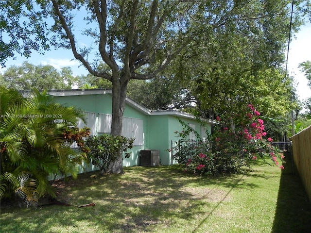 8225 SW 97th St, Miami, FL 33156 - view of yard