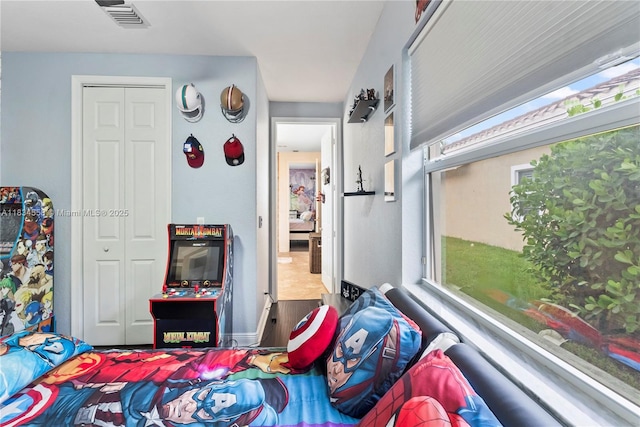 8346 SW 51st St, Davie, FL 33328 - bedroom featuring a closet and baseboards