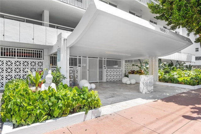 401 Ocean Dr Unit 1024, Miami Beach, FL 33139 - view of patio / terrace