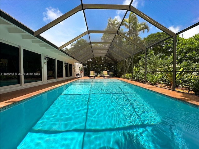 8225 SW 151st St, Palmetto Bay, FL 33158 - outdoor pool with a lanai