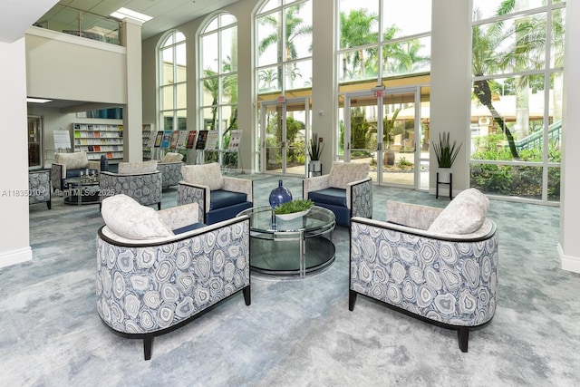5570 Royal Lake Cir, Boynton Beach, FL 33437 - living room featuring a high ceiling