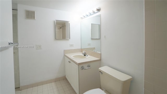 8100 Geneva Ct Unit 343, Doral, FL 33166 - bathroom with toilet and vanity