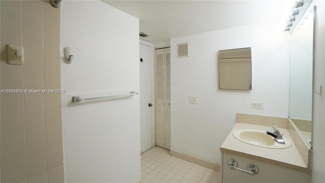 8100 Geneva Ct Unit 343, Doral, FL 33166 - bathroom with vanity, tile patterned floors, and a closet