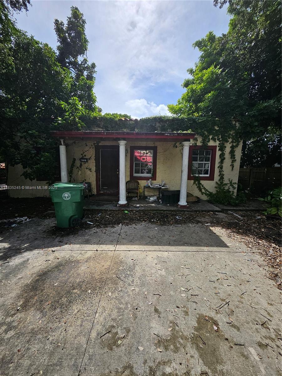 6721 NW 3rd Ave, Miami, FL 33150 - view of front of home featuring stucco siding