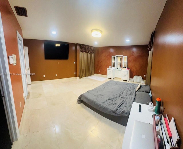 8565 NW 168th Ter, Miami Lakes, FL 33016 - bedroom featuring recessed lighting