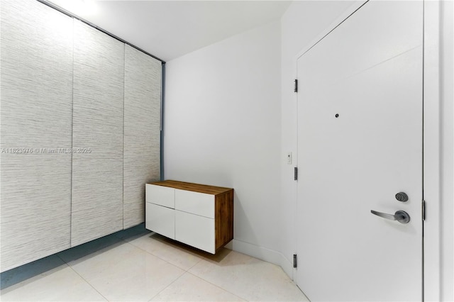 16385 Biscayne Blvd Unit 301, North Miami Beach, FL 33160 - photo 2