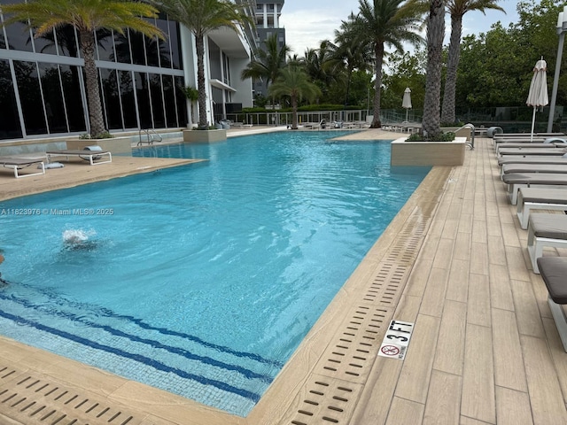 16385 Biscayne Blvd Unit 301, North Miami Beach, FL 33160 - photo 33