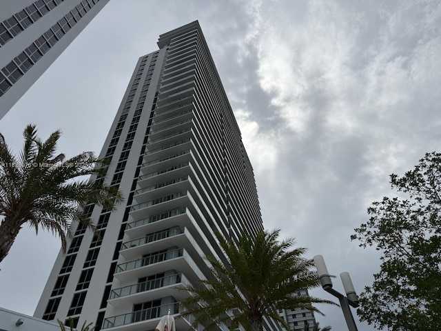 16385 Biscayne Blvd Unit 301, North Miami Beach, FL 33160 - photo 54