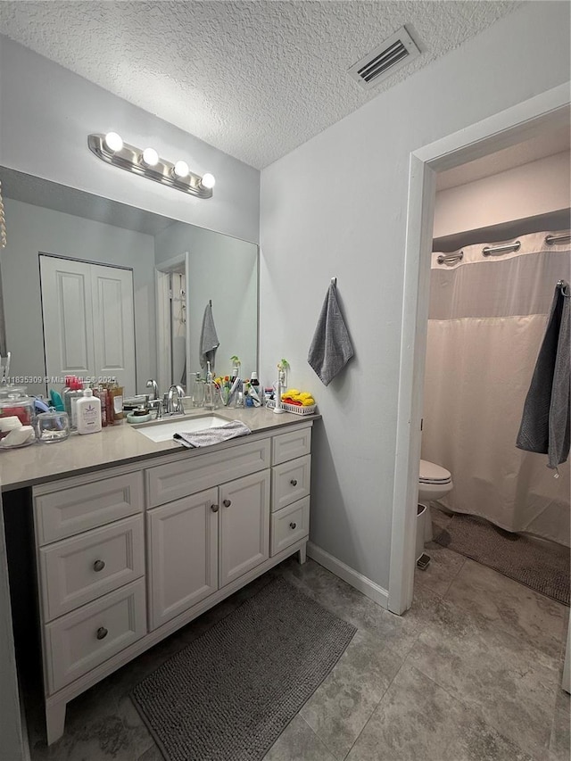 17048 NW 66th Ct, Miami Lakes, FL 33015 - full bathroom featuring vanity, a textured ceiling, and a shower with shower curtain